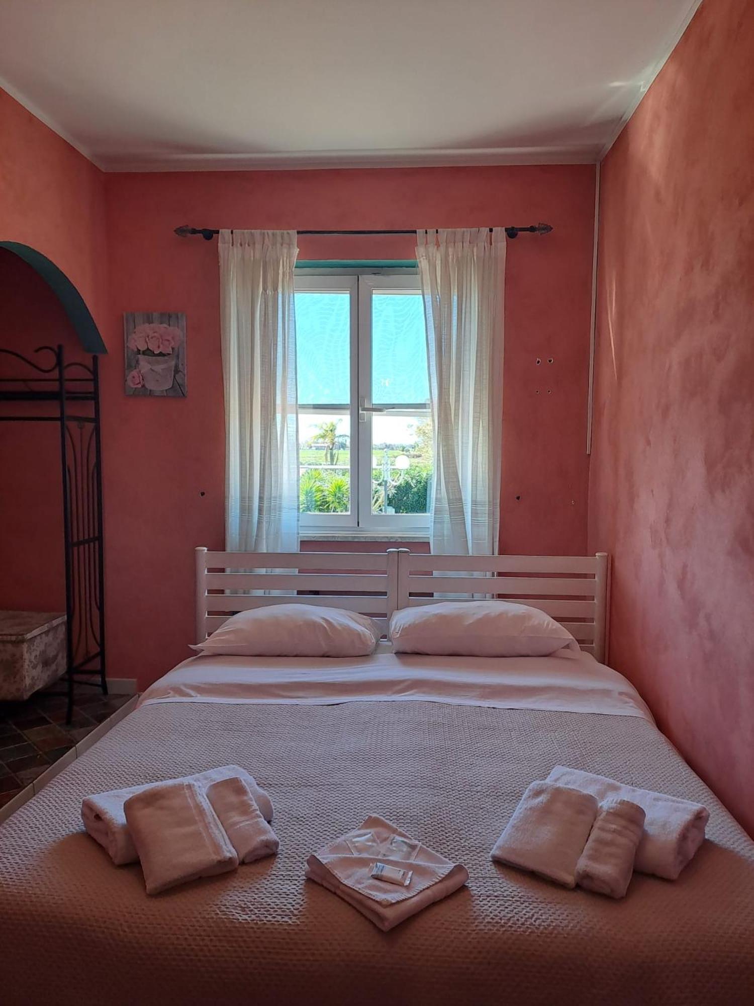 Agriturismo Torre Flavia ลาดิสโปลี ภายนอก รูปภาพ