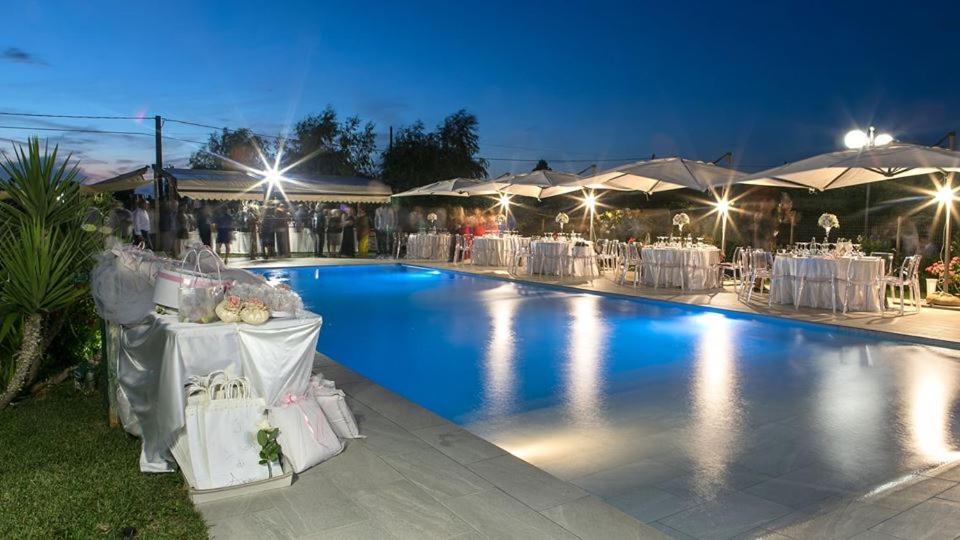 Agriturismo Torre Flavia ลาดิสโปลี ภายนอก รูปภาพ