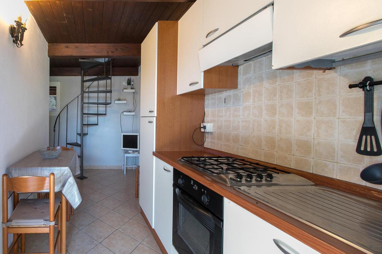 Agriturismo Torre Flavia ลาดิสโปลี ภายนอก รูปภาพ